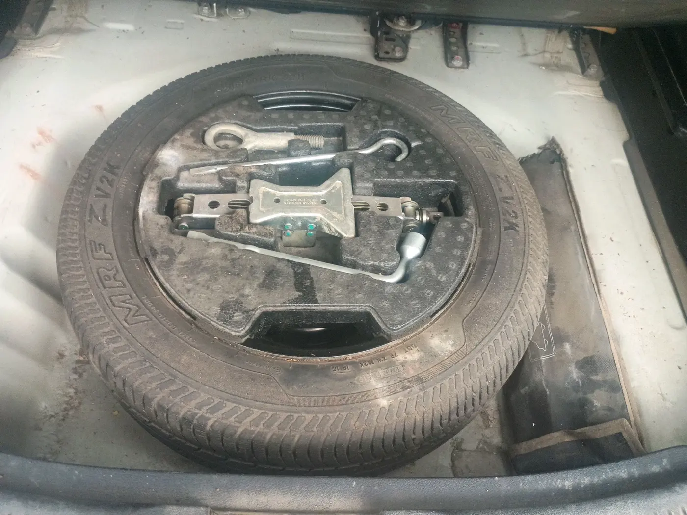 2017 Maruti S Cross ZETA 1.3, Diesel, Manual, 90,635 km, tyre