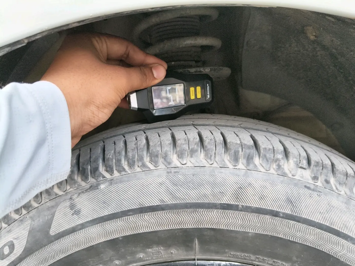 2019 Maruti Swift LXI, Petrol, Manual, 41,468 km, tyre