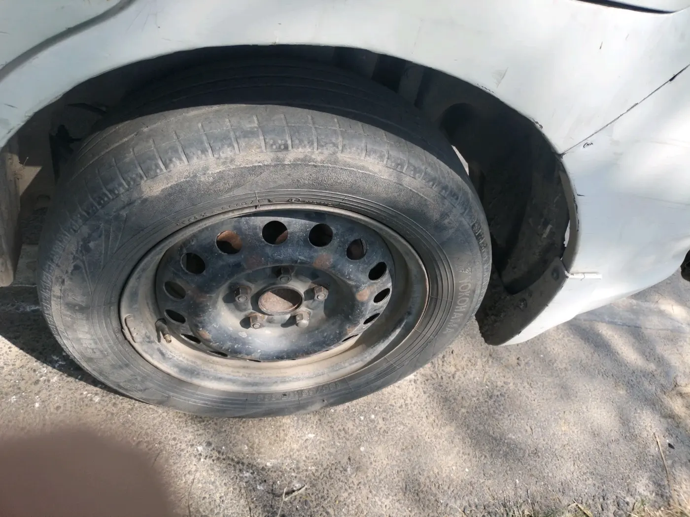 2016 Maruti Ertiga VXI CNG, CNG, Manual, 1,97,142 km, tyre