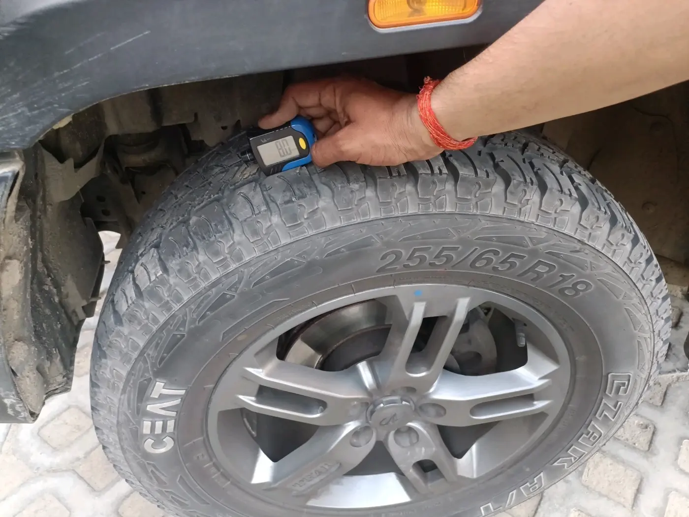 2020 Mahindra Thar LX  P 4WD AT CONVERTIBLE, Petrol, Automatic, 50,254 km, tyre