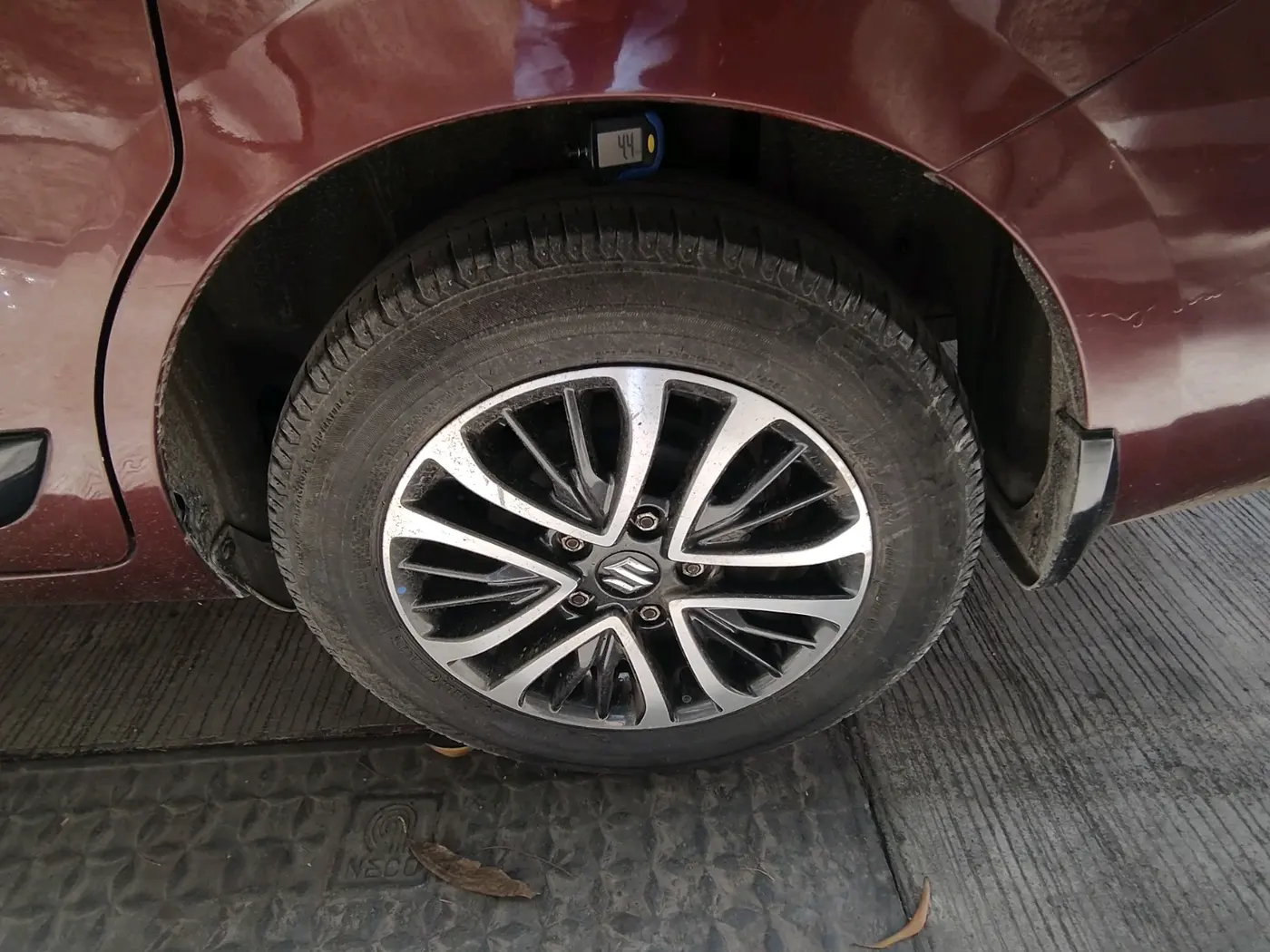 2021 Maruti Ertiga VXI SHVS, Petrol, Manual, 21,694 km, tyre