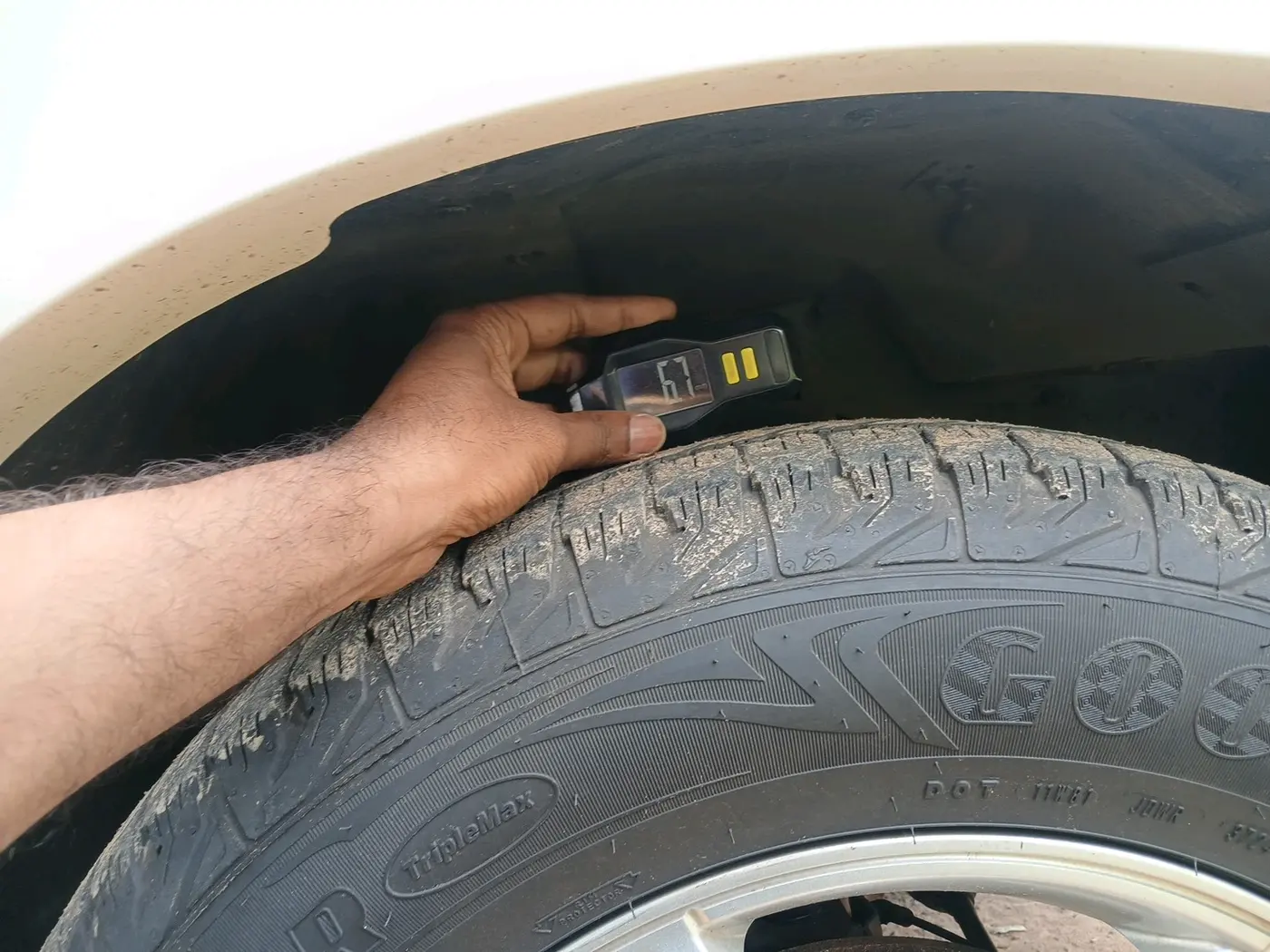 2015 Mahindra Scorpio S10, Diesel, Manual, 38,015 km, tyre