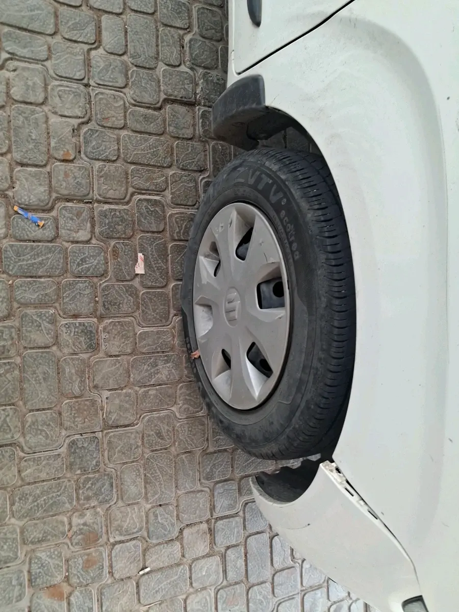 2023 Maruti New Wagon-R VXI CNG 1.0, CNG, Manual, 63,482 km, tyre