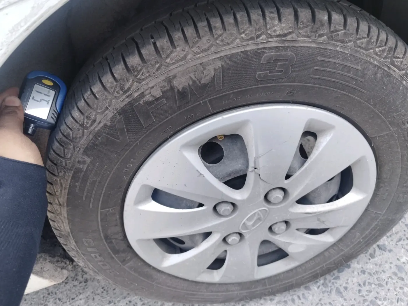 2011 Hyundai i10 MAGNA 1.2, Petrol, Manual, 1,41,372 km, tyre