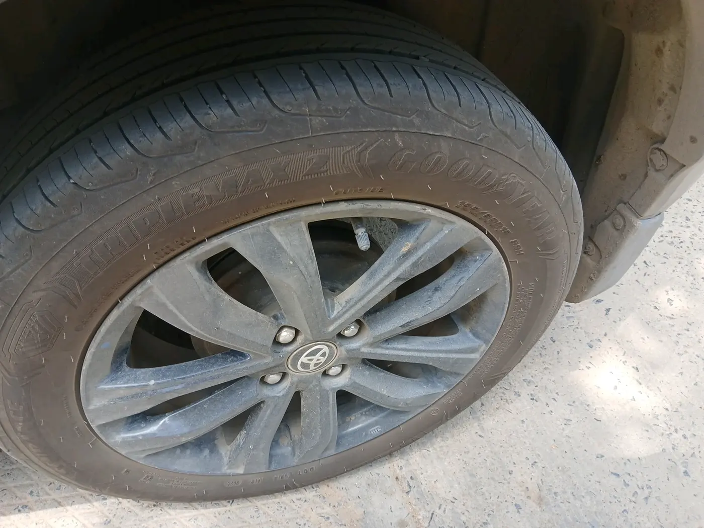 2025 Toyota Urban Cruiser Taisor S Plus 1.2 Petrol AMT, Petrol, Automatic, 61,023 km, tyre