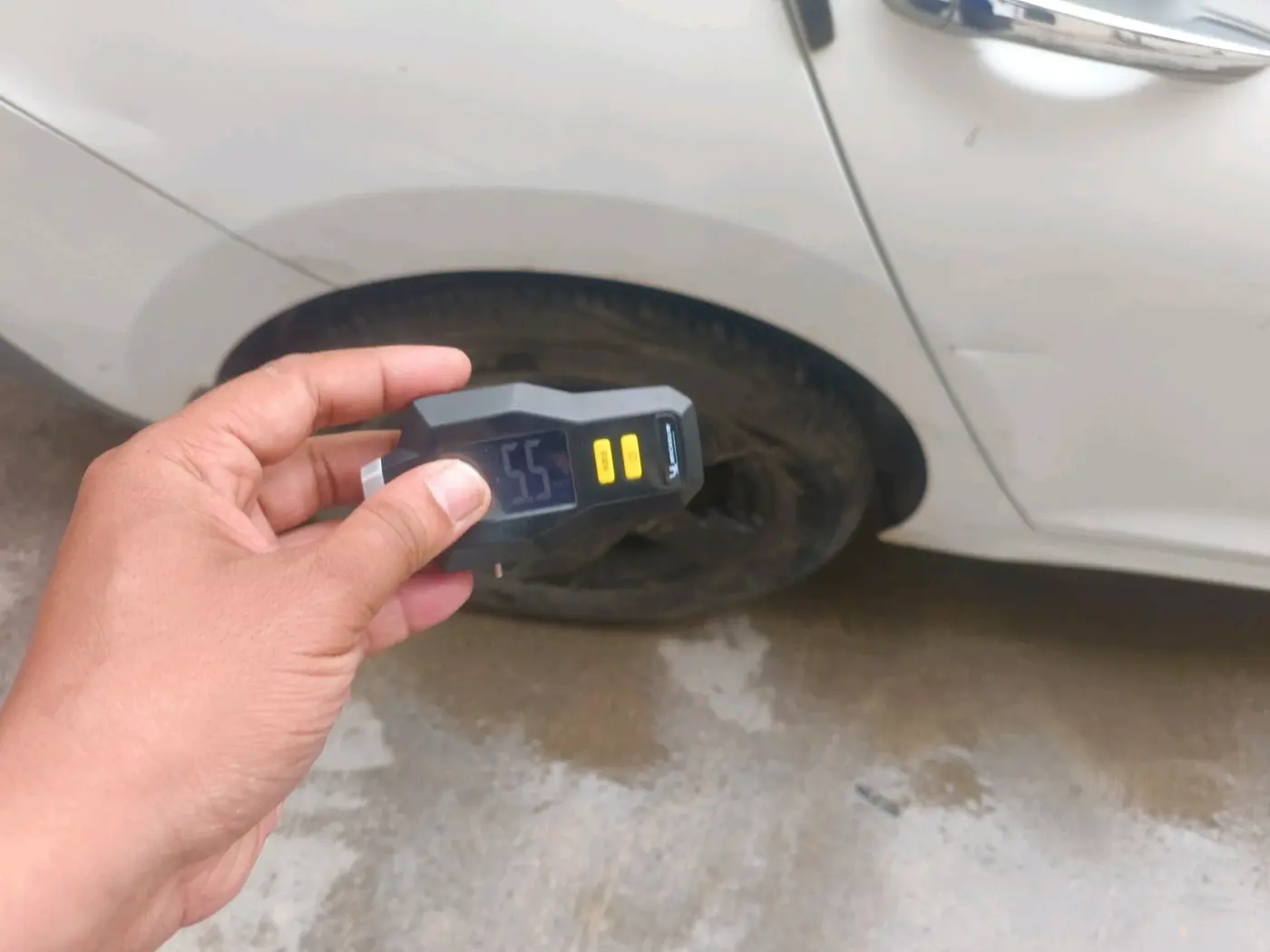 2021 Hyundai Verna SX 1.5 VTVT, Petrol, Manual, 80,820 km, tyre