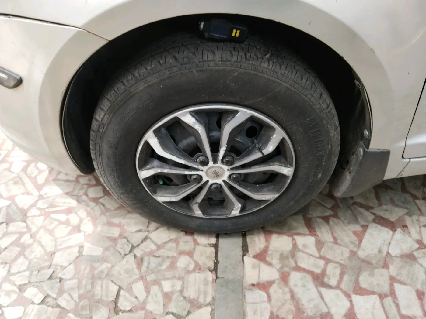 2011 Maruti Swift Dzire VXI, Petrol, Manual, 26,131 km, tyre