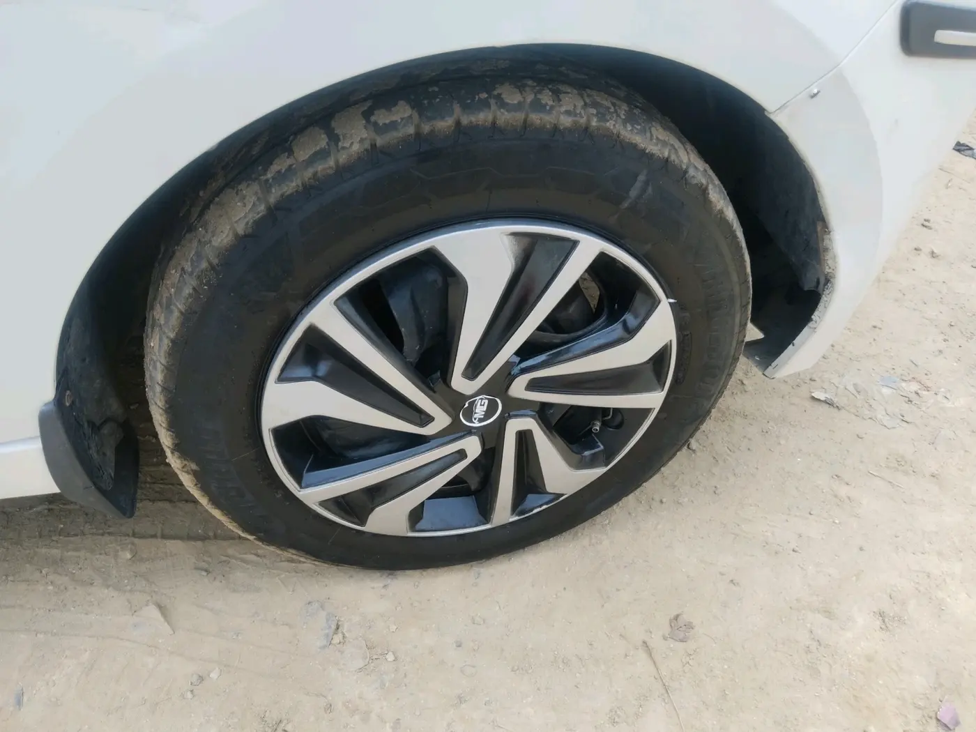 2019 Tata Tiago XZ DIESEL, Diesel, Manual, 1,16,835 km, tyre