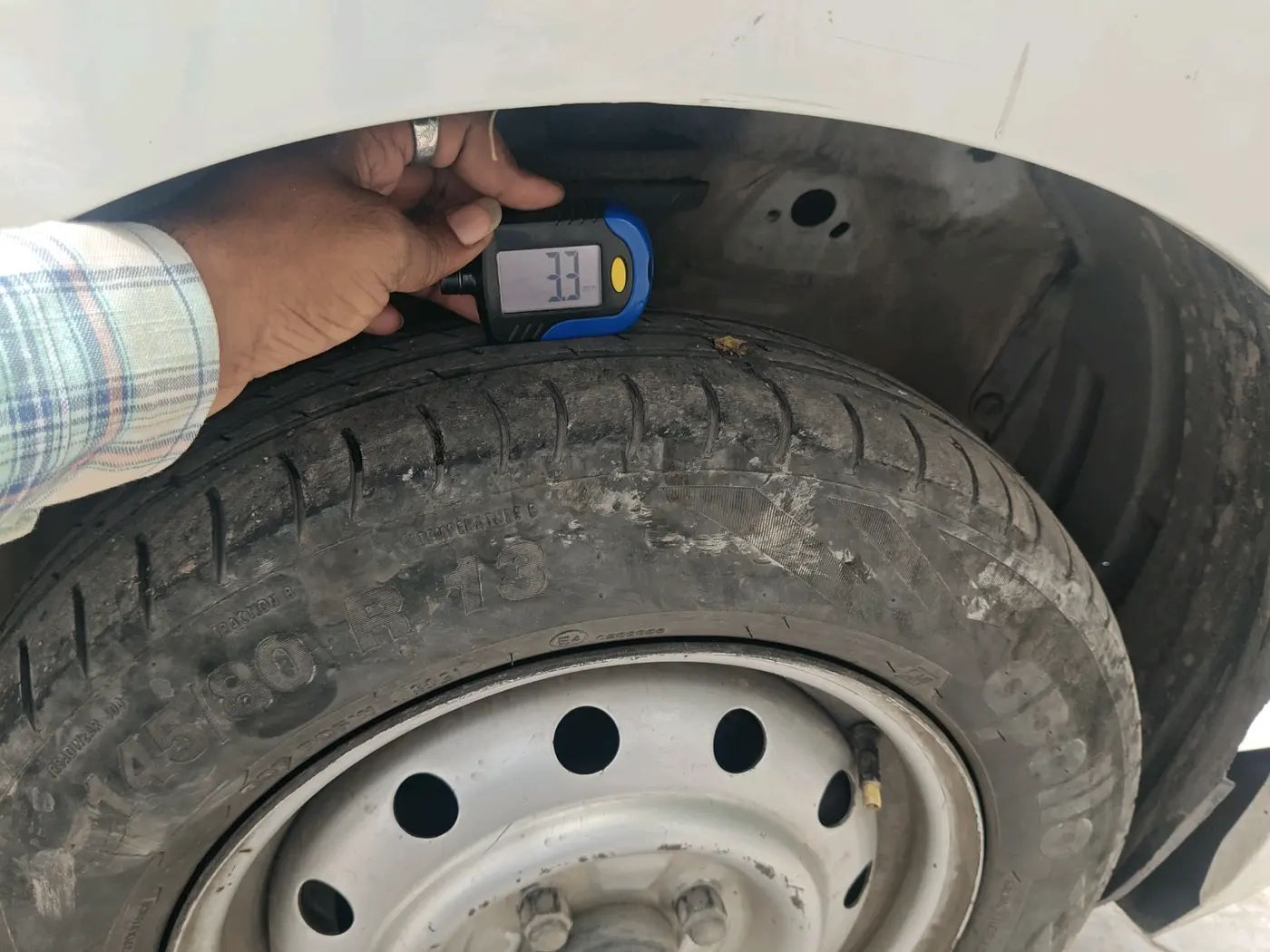 2016 Maruti Wagon R 1.0 LXI CNG, CNG, Manual, 1,06,801 km, tyre