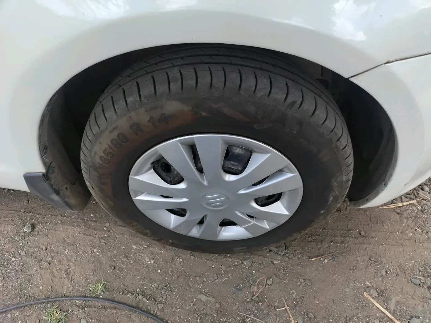 2011 Maruti Swift VDI, Diesel, Manual, 1,39,670 km, tyre