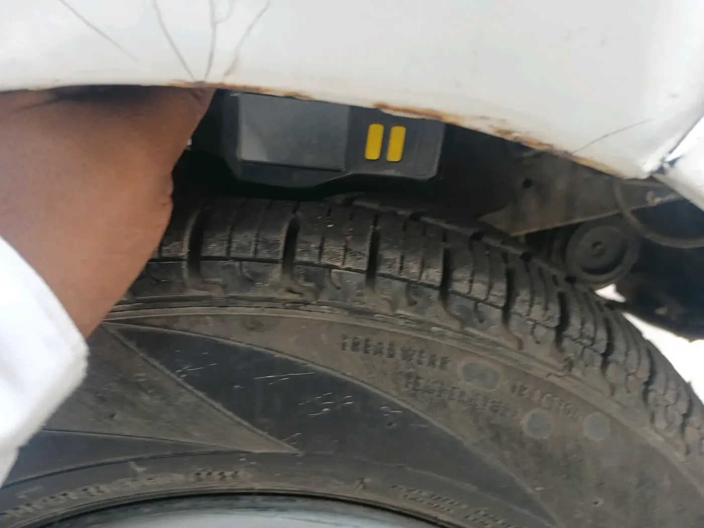 2011 Hyundai i10 MAGNA 1.2, CNG, Manual, 1,35,033 km, tyre