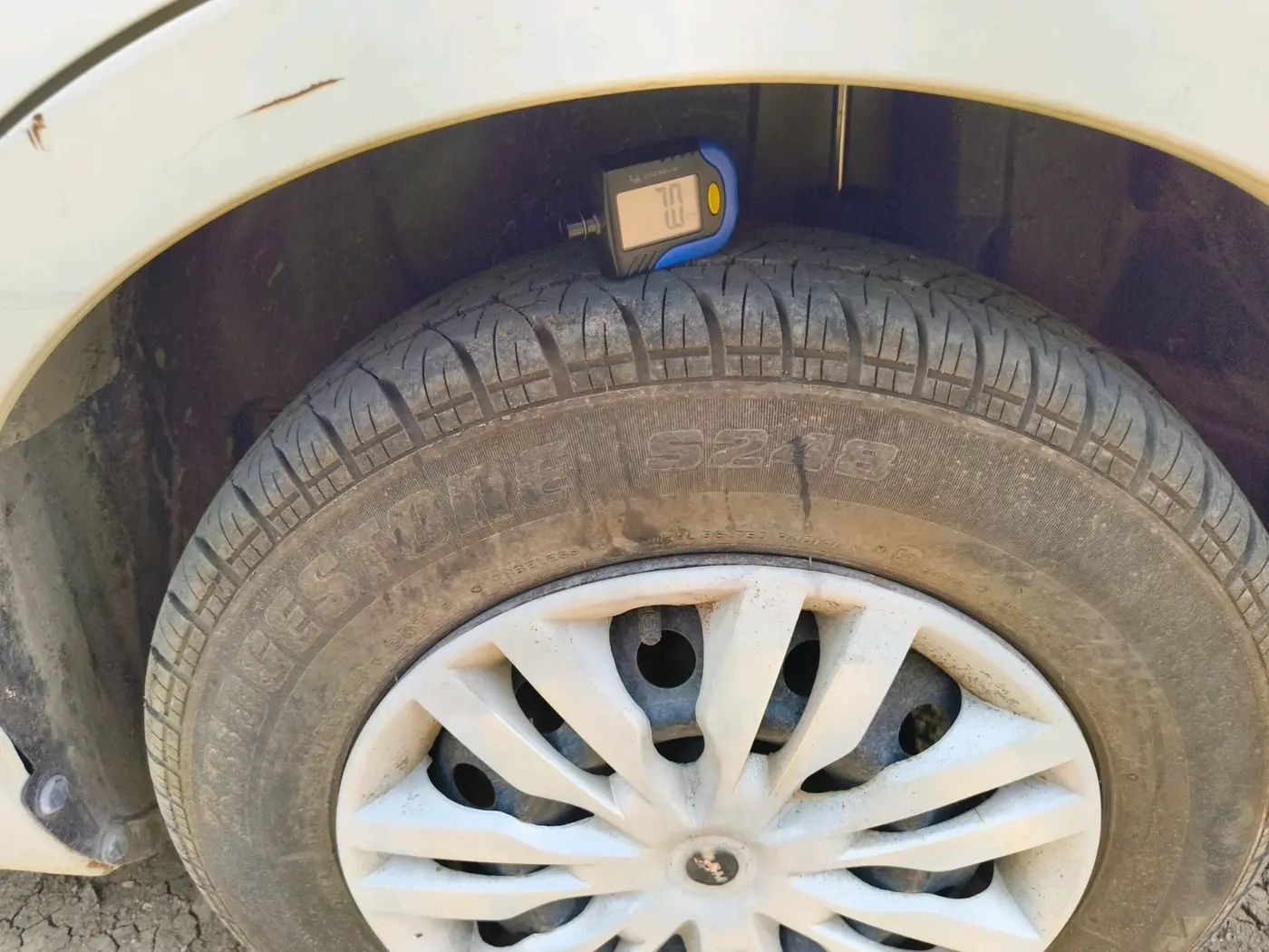 2012 Maruti Swift Dzire VXI, Petrol, Manual, 77,900 km, tyre