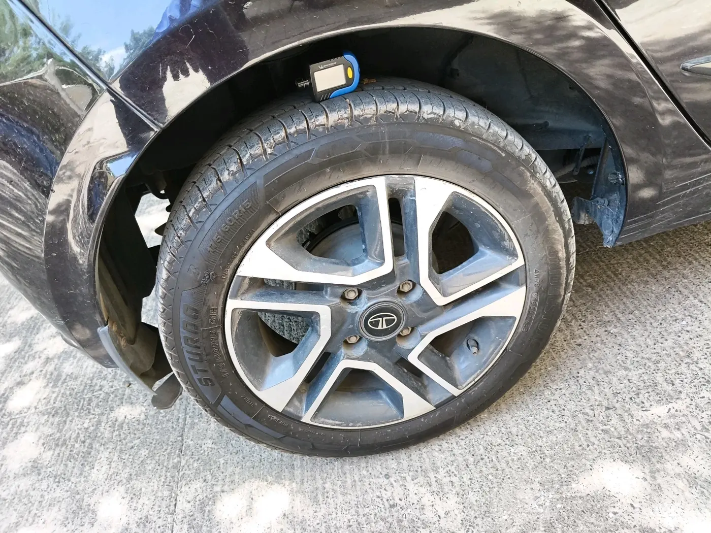 2022 Tata Tiago XZ PLUS PETROL, Petrol, Manual, 39,488 km, tyre