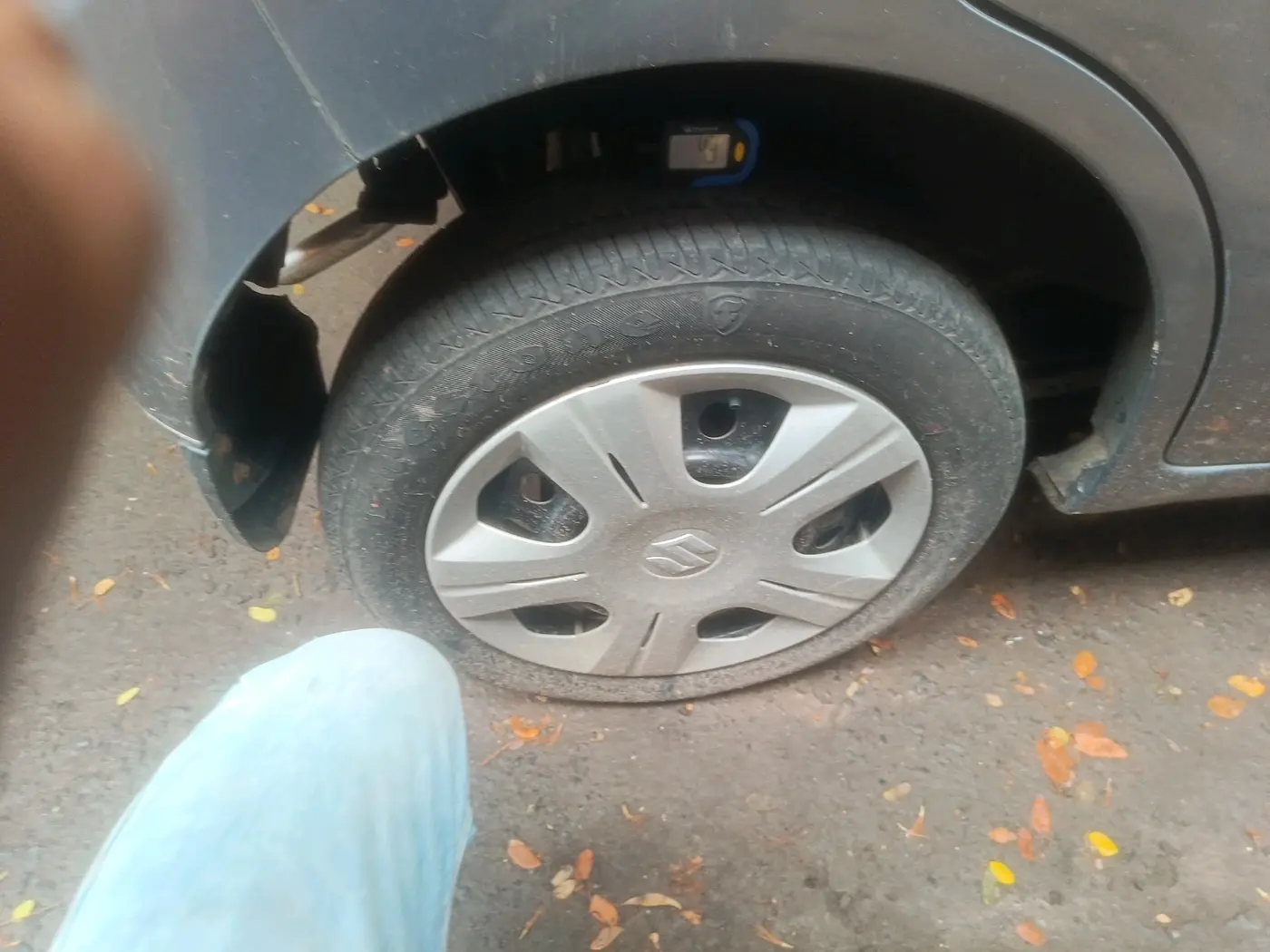 2012 Maruti Wagon R 1.0 VXI, CNG, Manual, 40,991 km, tyre