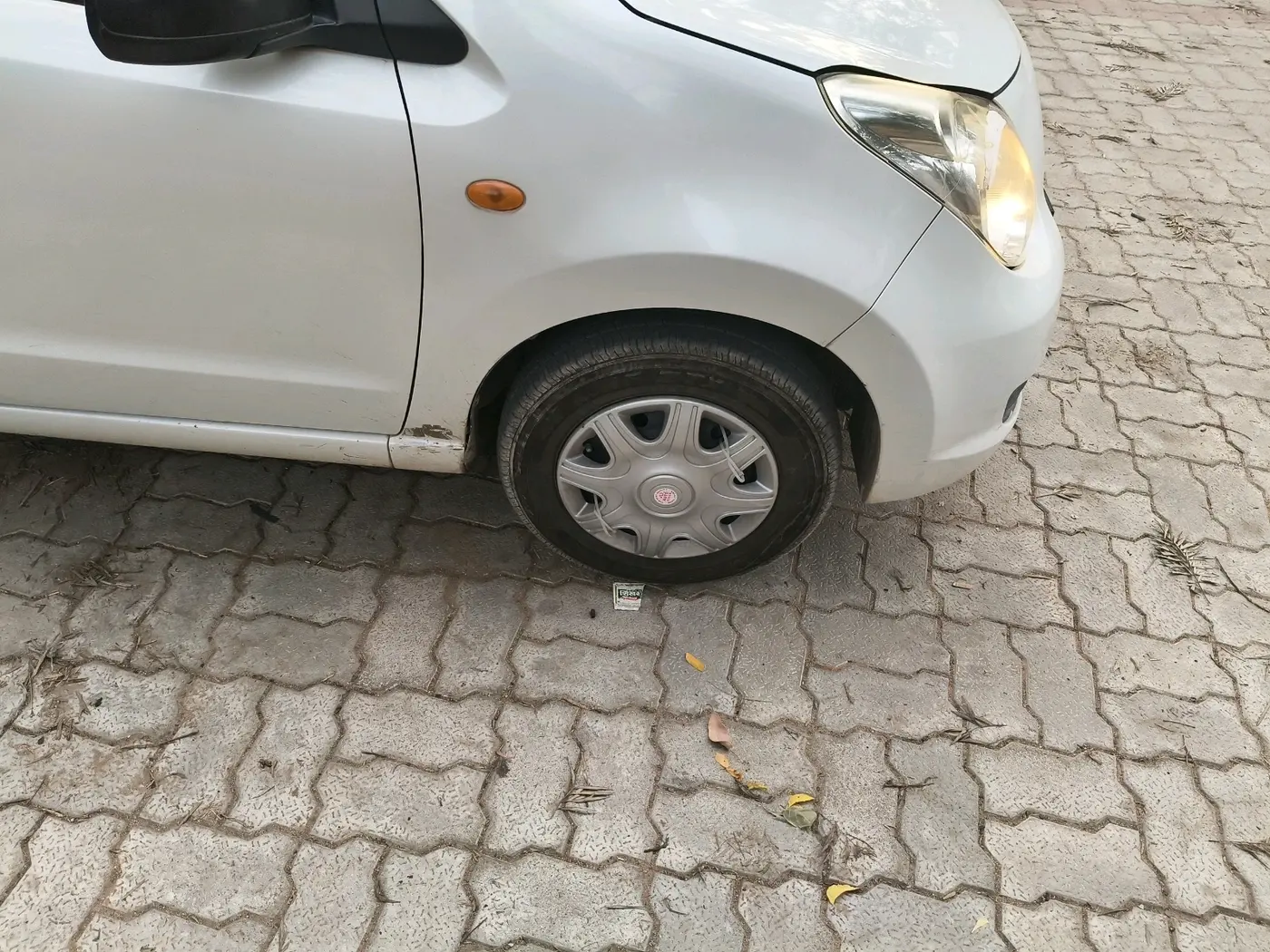 2013 Maruti A Star VXI (ABS) AT, Petrol, Automatic, 29,622 km, tyre