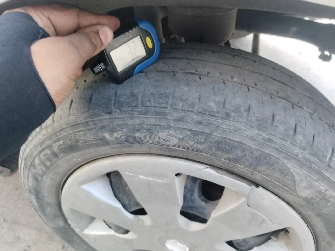 2011 Maruti Zen Estilo VXI, CNG, Manual, 55,197 km, tyre