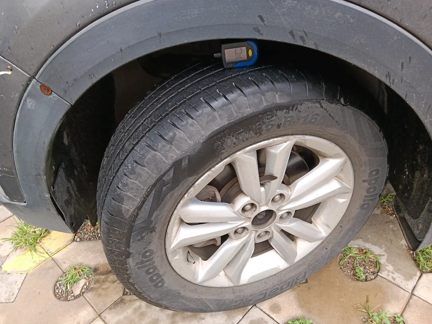 2017 Hyundai Creta SX PLUS 1.6 PETROL, Petrol, Manual, 1,05,339 km, tyre