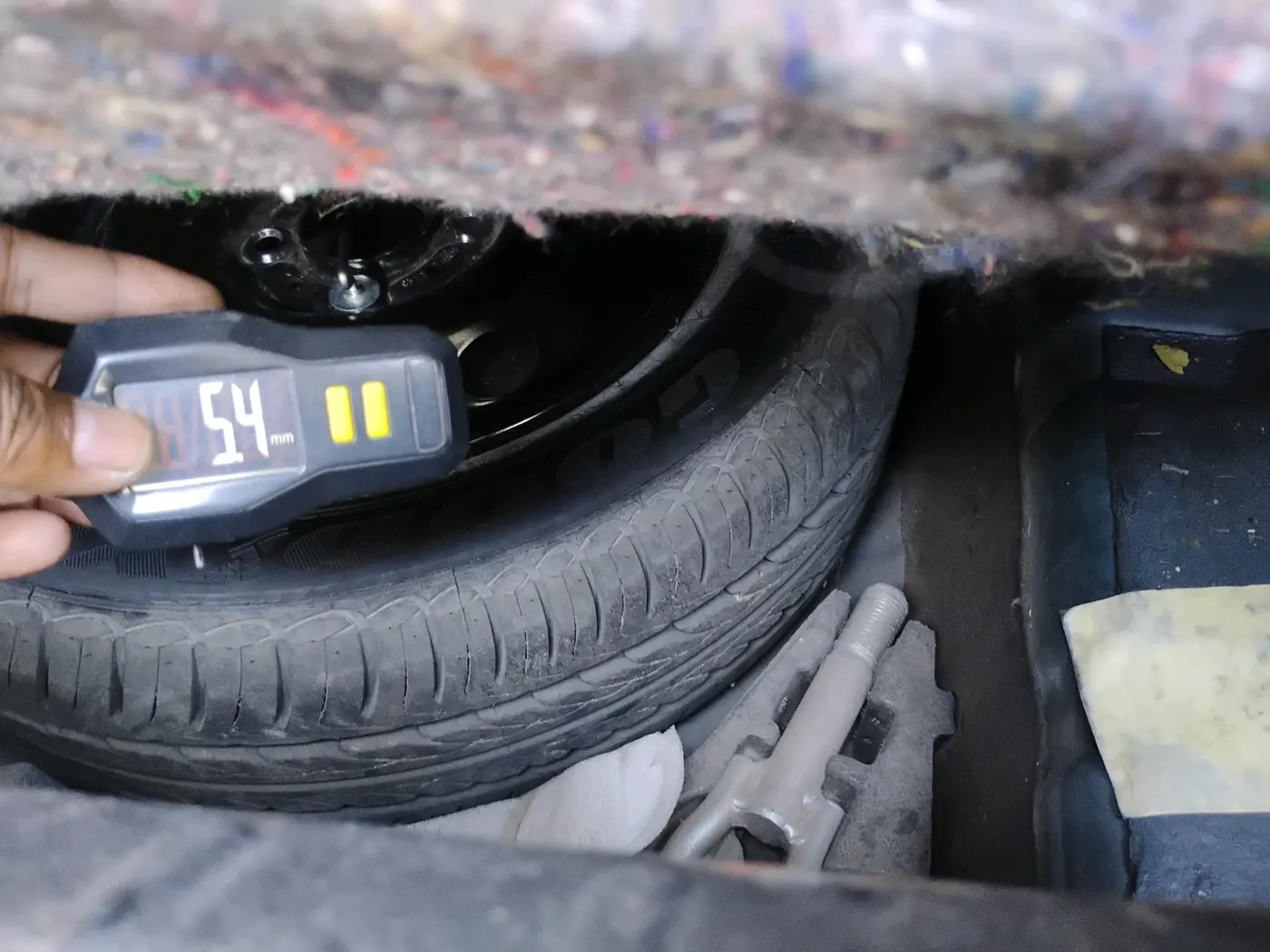 2018 Tata TIGOR XZ PLUS PETROL, Petrol, Manual, 1,20,569 km, tyre