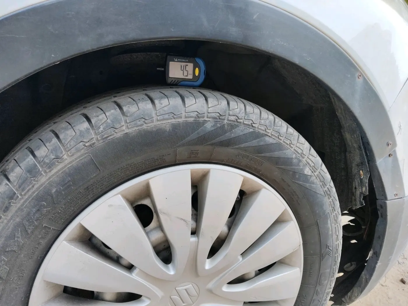 2015 Maruti S Cross SIGMA 1.3, Diesel, Manual, 1,03,821 km, tyre