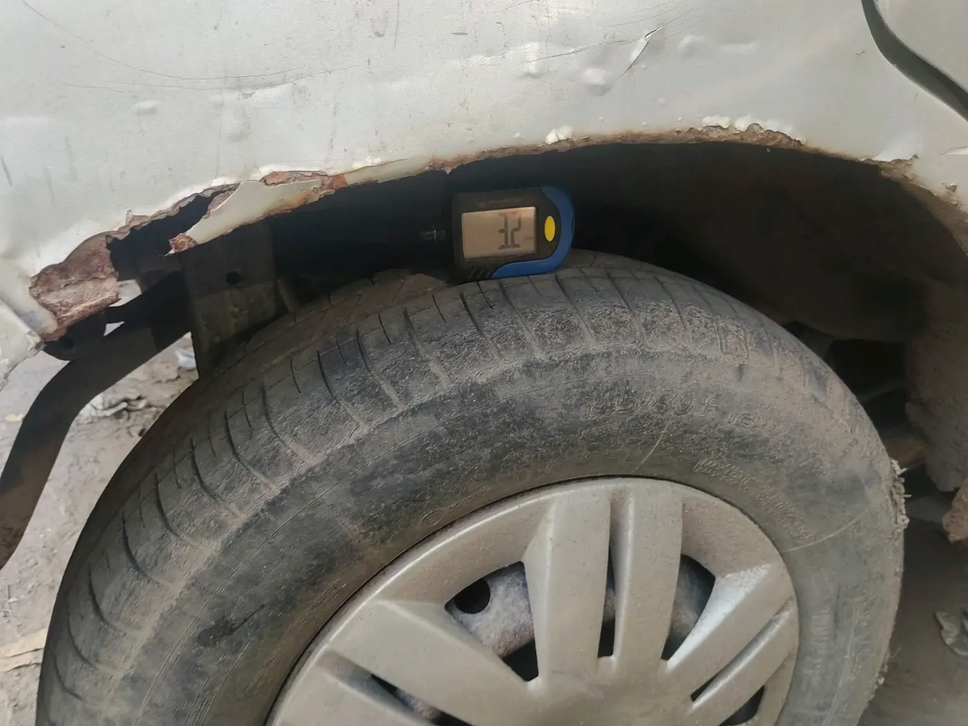 2012 Maruti Alto 800 LXI CNG, CNG, Manual, 84,902 km, tyre