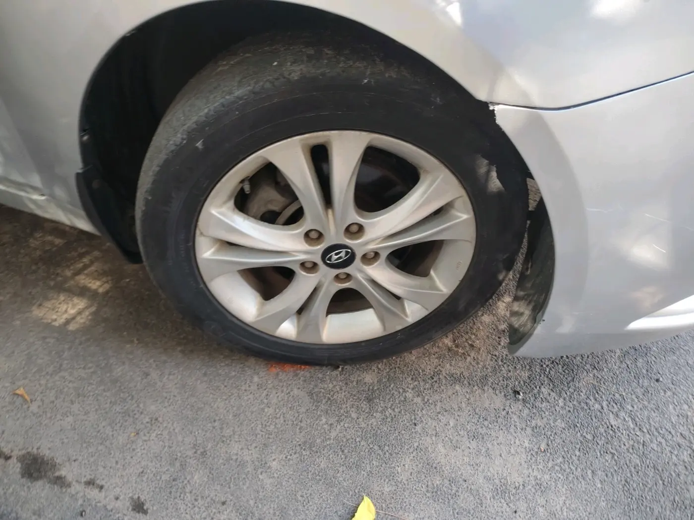 2012 Hyundai Sonata 2.4 GDI MT, Petrol, Manual, 75,677 km, tyre