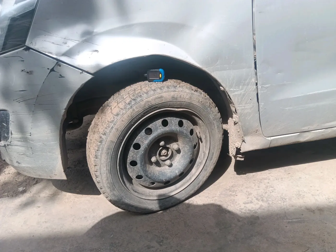 2012 Maruti Wagon R 1.0 LXI CNG, CNG, Manual, 2,21,652 km, tyre