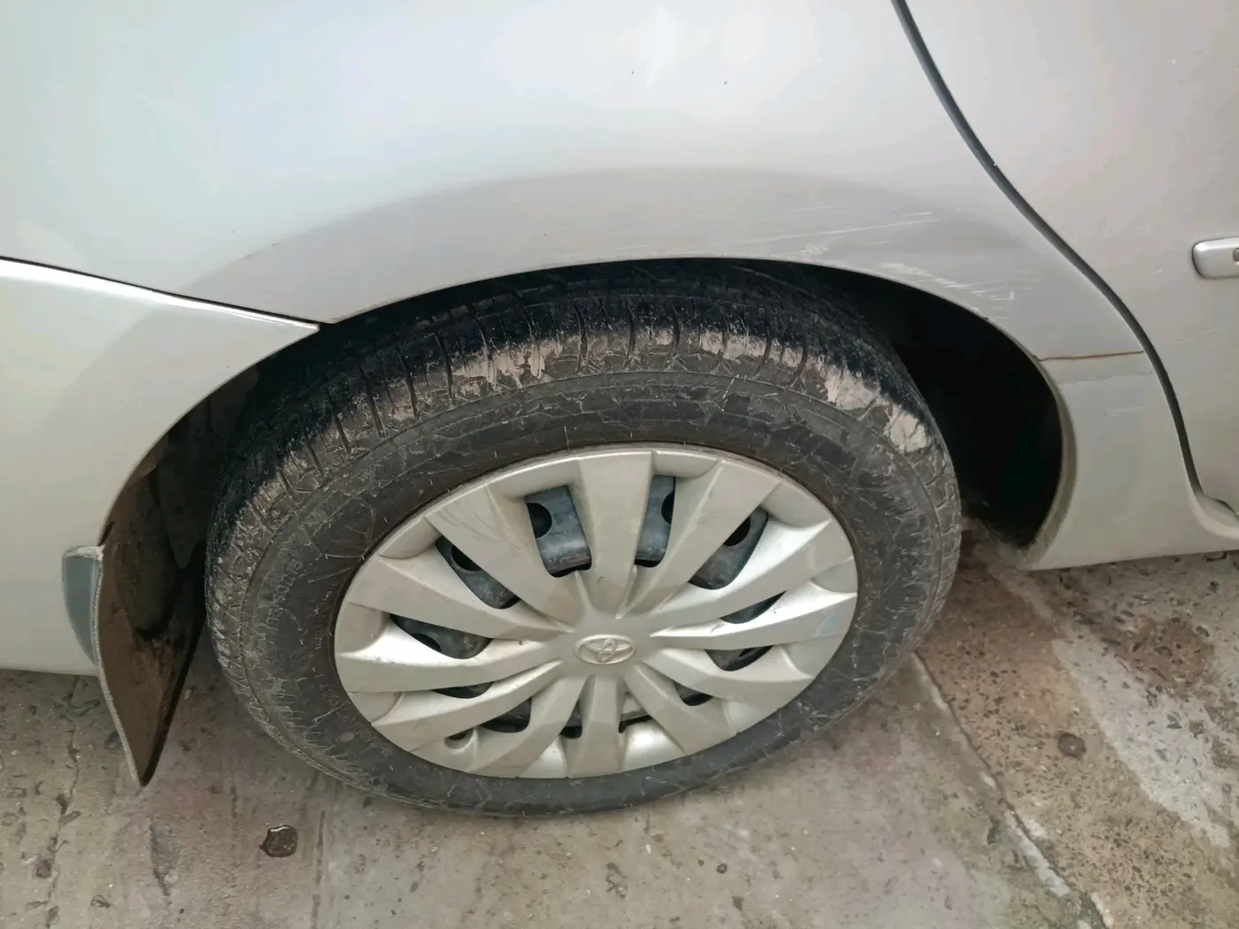 2014 Toyota Etios G, Petrol, Manual, 48,470 km, tyre