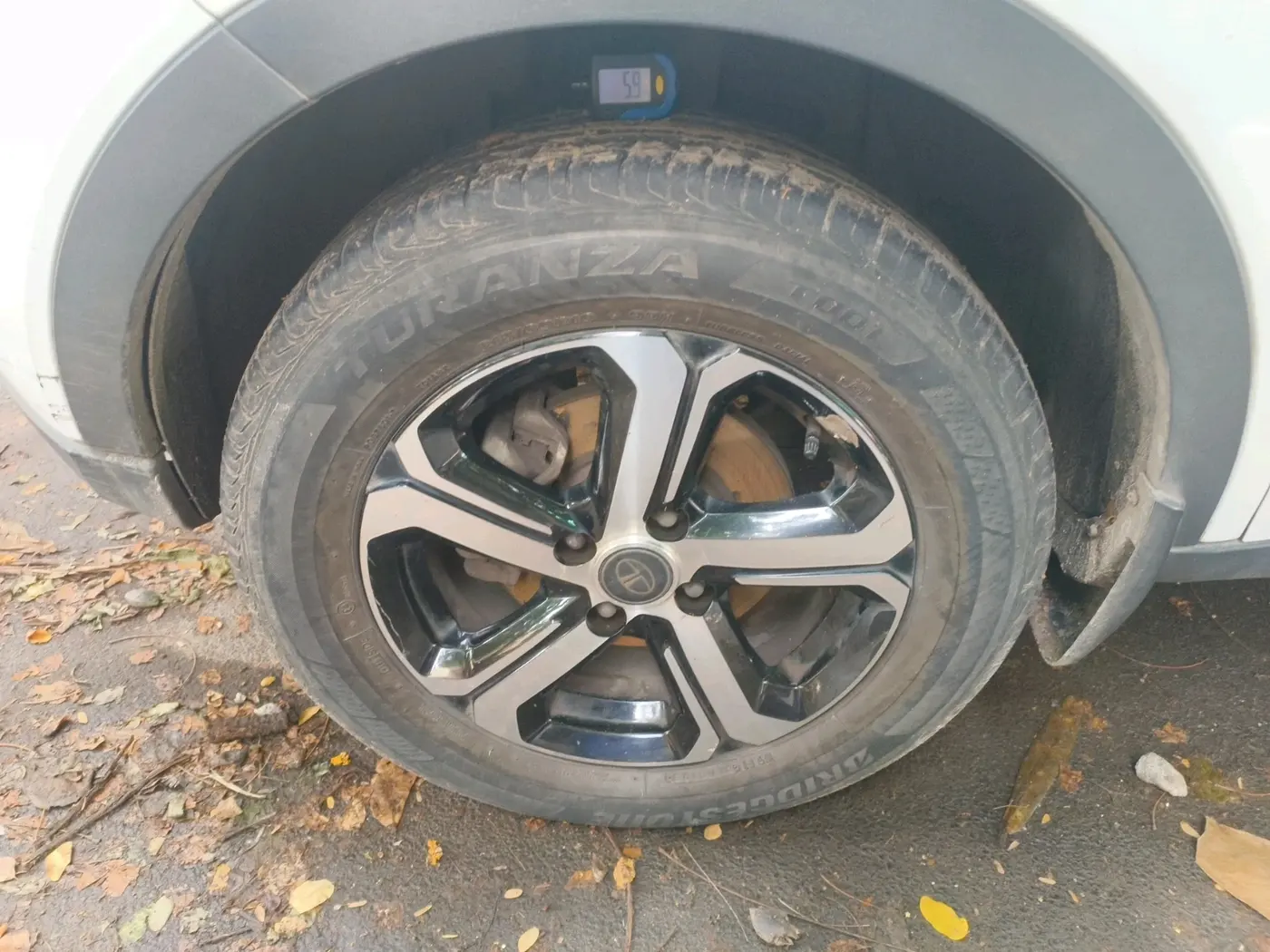 2023 Tata NEXON XZA PLUS LUXURY SUNROOF DIESEL, Diesel, Automatic, 83,720 km, tyre