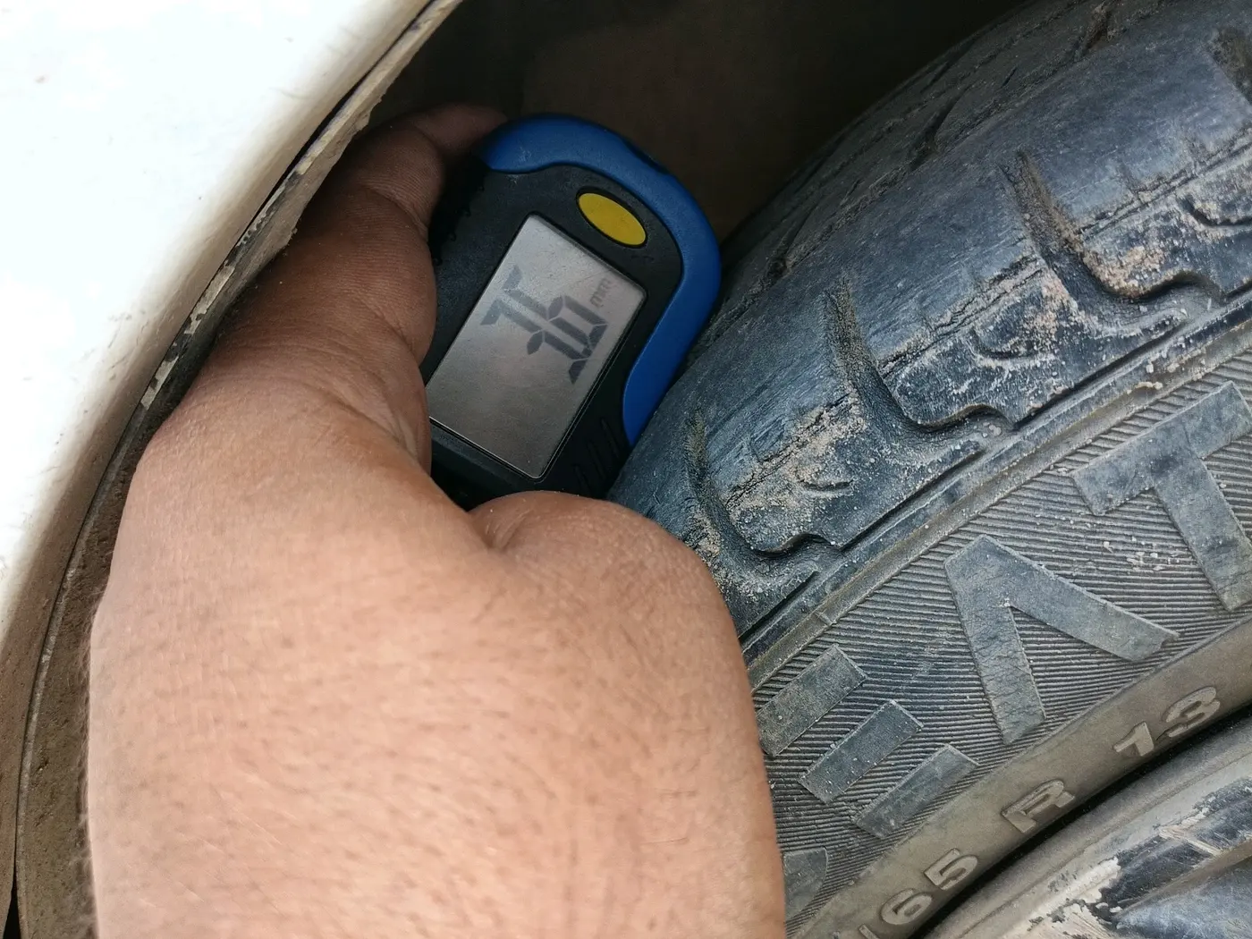 2018 Hyundai Eon ERA +, CNG, Manual, 70,719 km, tyre