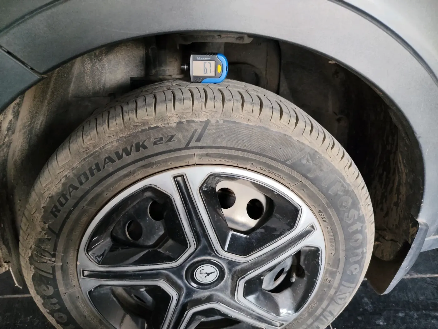2020 Tata NEXON XE PETROL, Petrol, Manual, 42,443 km, tyre