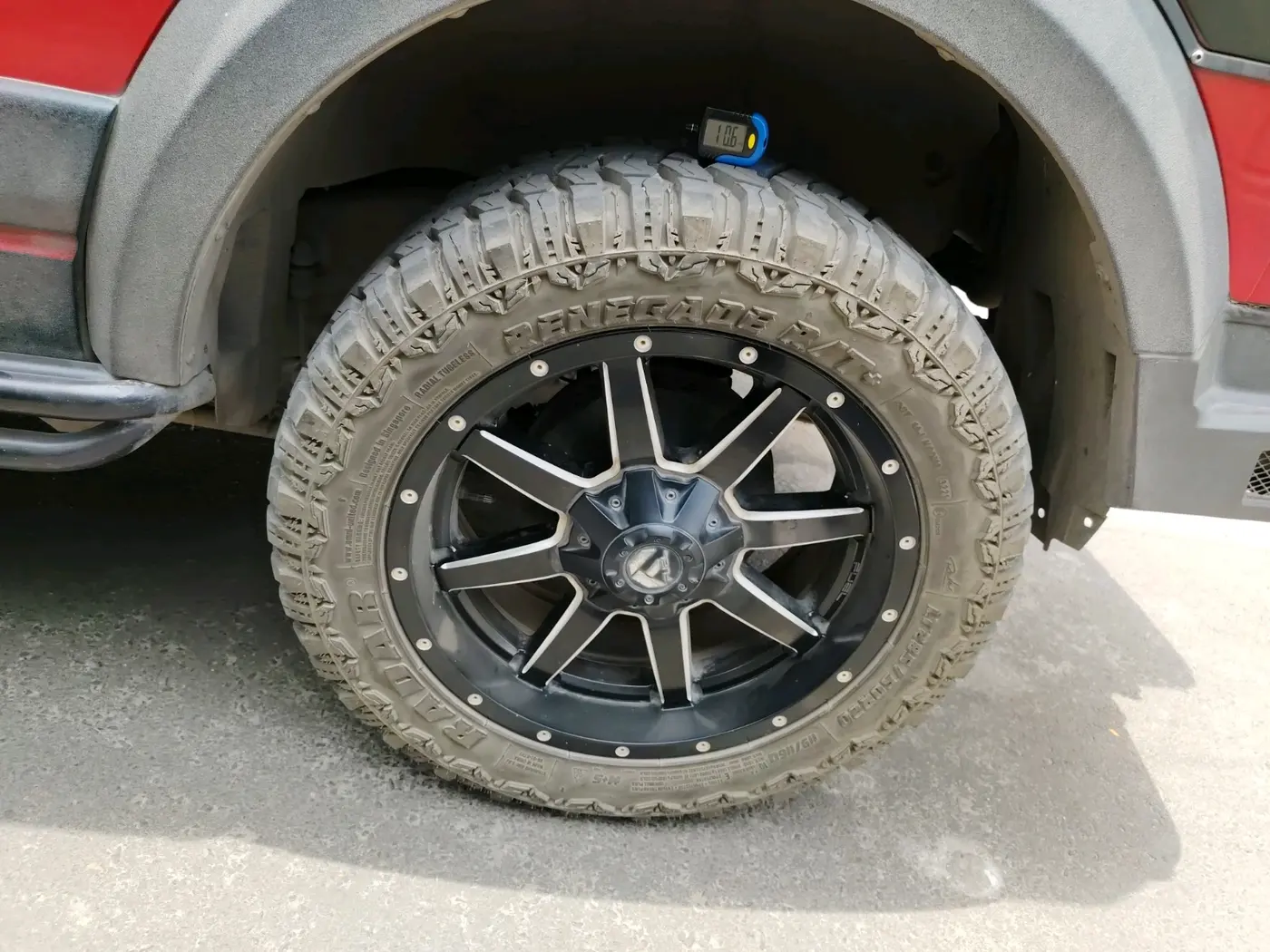 2021 Mahindra Thar LX PETROL HT 4WD AT, Petrol, Automatic, 26,915 km, tyre