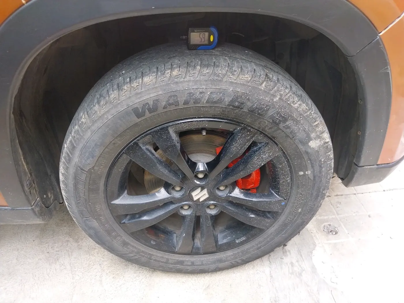2019 Maruti Vitara Brezza ZDI, Diesel, Manual, 35,218 km, tyre