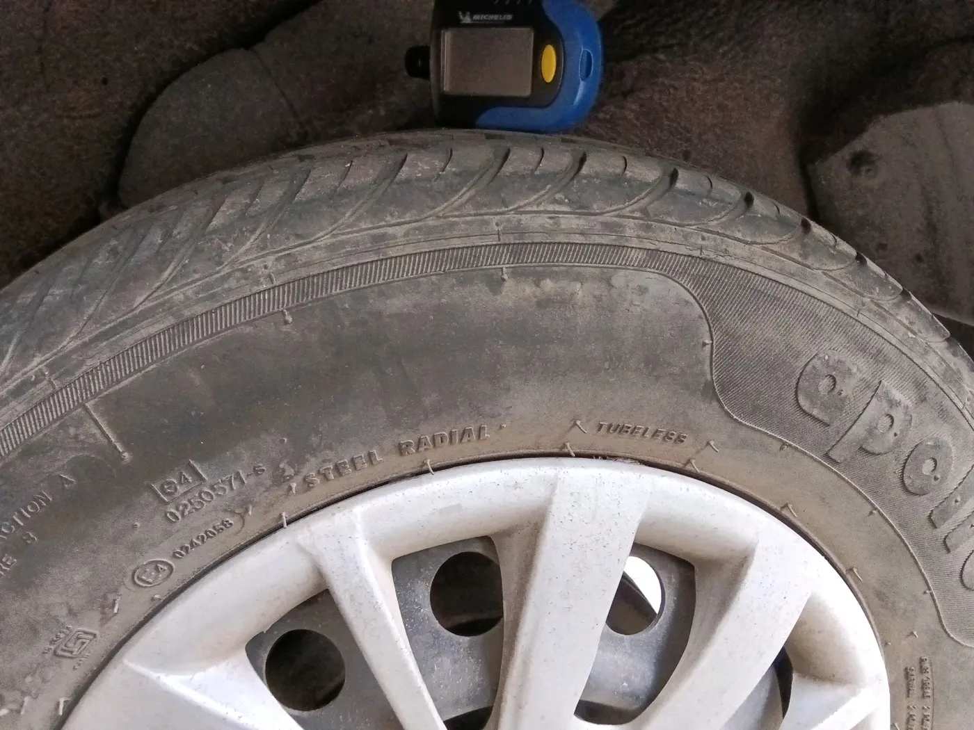 2012 Hyundai i10 SPORTZ 1.2, Petrol, Manual, 22,599 km, tyre