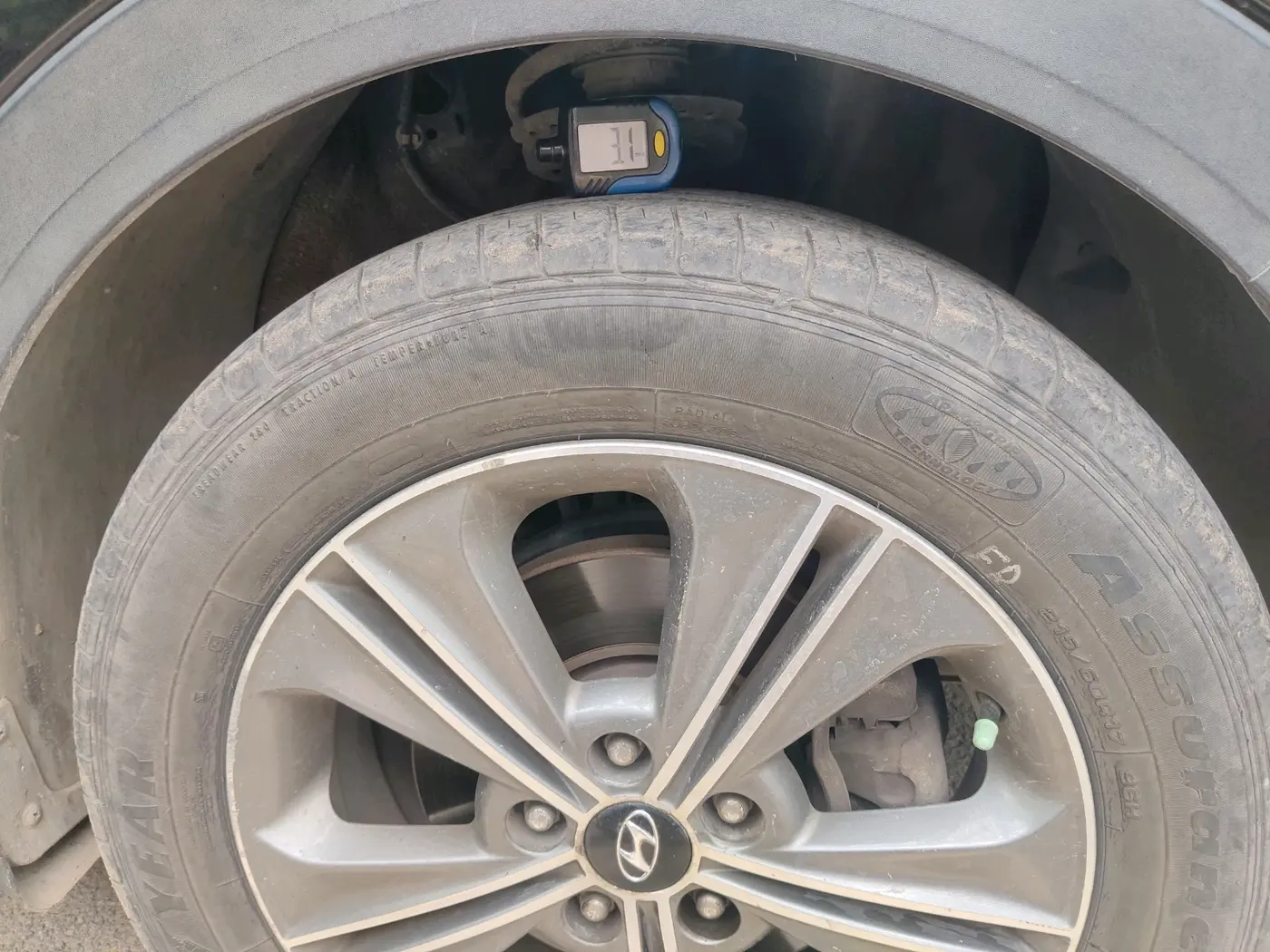 2017 Hyundai Creta SX PLUS AT 1.6 PETROL, Petrol, Automatic, 52,315 km, tyre