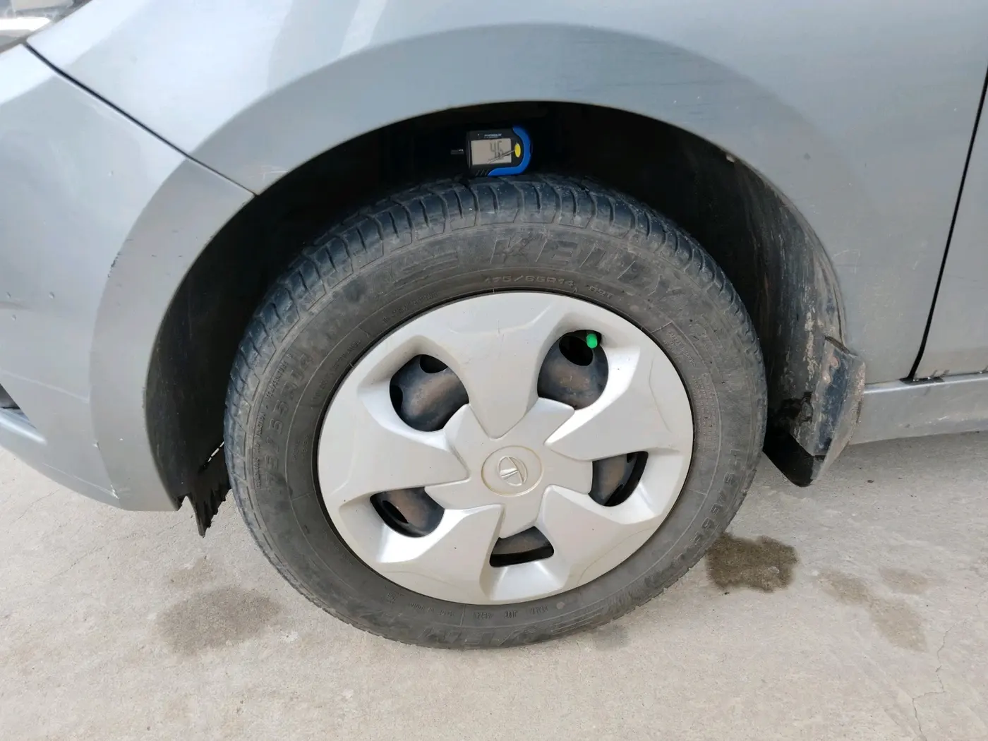 2018 Tata Tiago XT PETROL, Petrol, Manual, 75,074 km, tyre