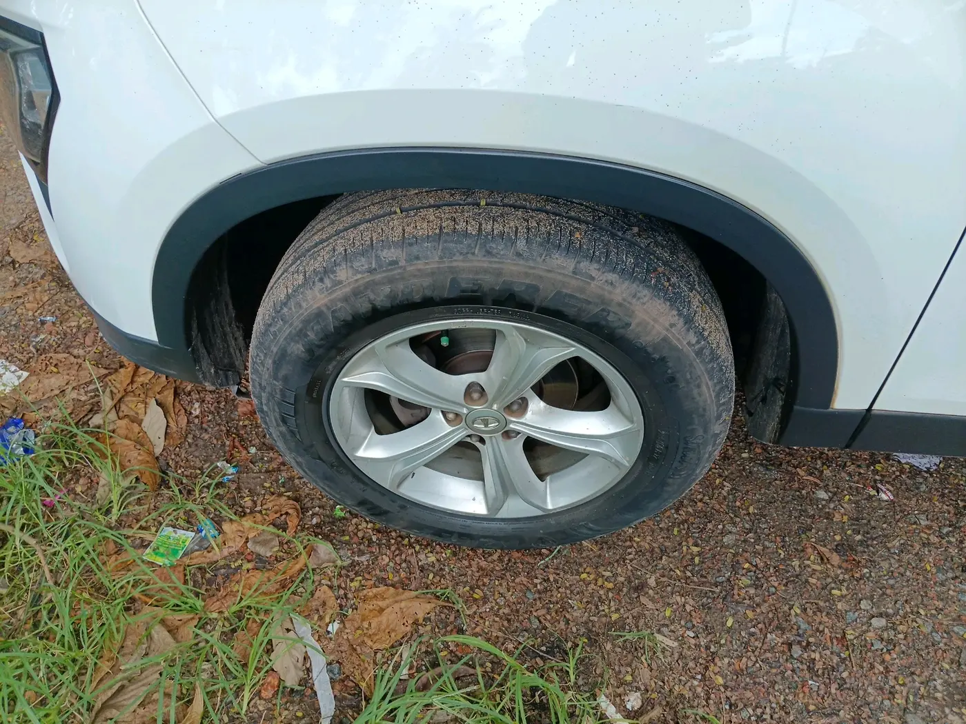 2019 Tata Harrier XZ 2.0L, Diesel, Manual, 1,49,602 km, tyre