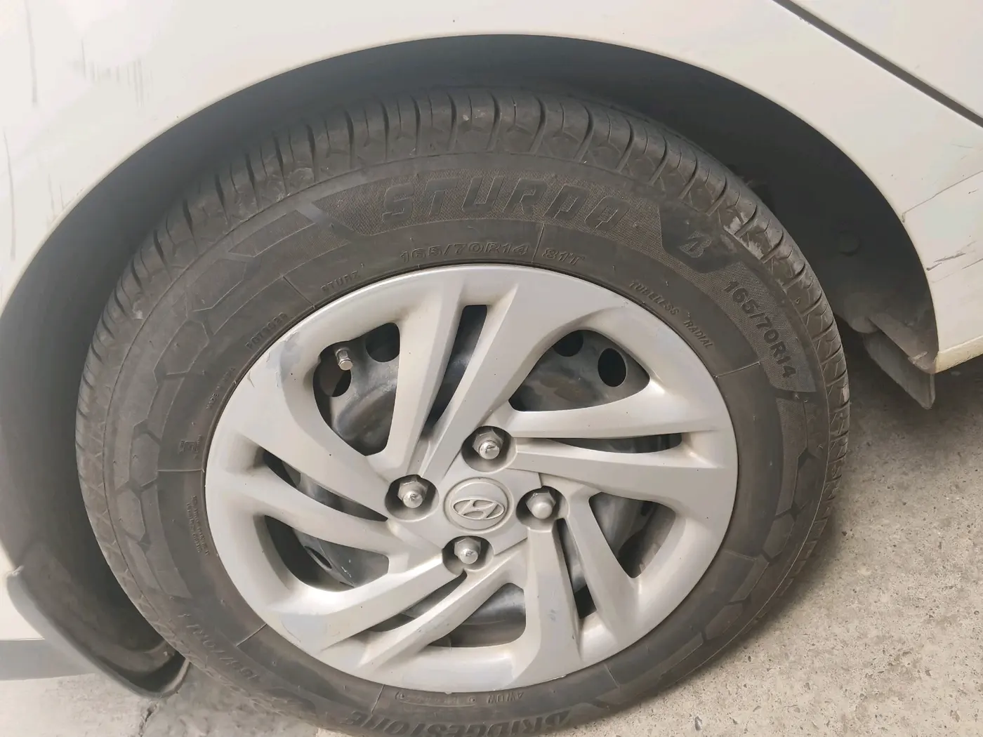 2021 Hyundai AURA S 1.2 CNG, CNG, Manual, 94,729 km, tyre