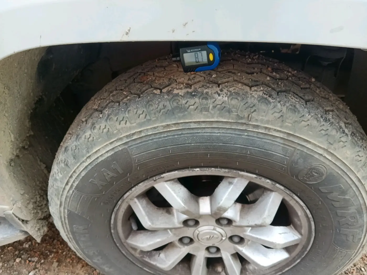2016 Mahindra TUV300 T8, Diesel, Manual, 6,112 km, tyre