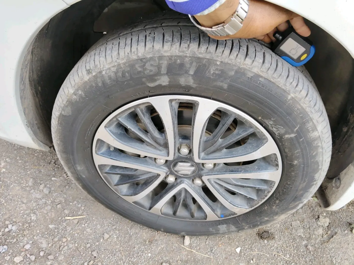 2023 Maruti Ertiga ZXI (O) CNG, CNG, Manual, 75,703 km, tyre