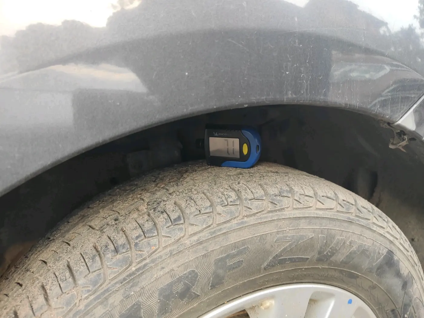 2017 Maruti Ertiga ZXI+, Petrol, Manual, 28,768 km, tyre