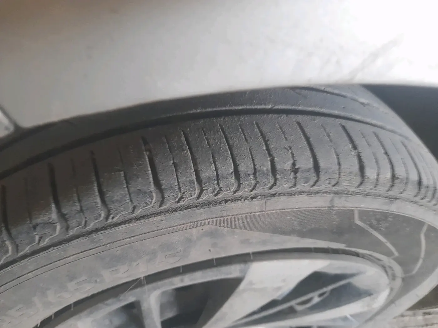 2016 Maruti Ertiga VDI SHVS, Diesel, Manual, 1,00,001 km, tyre