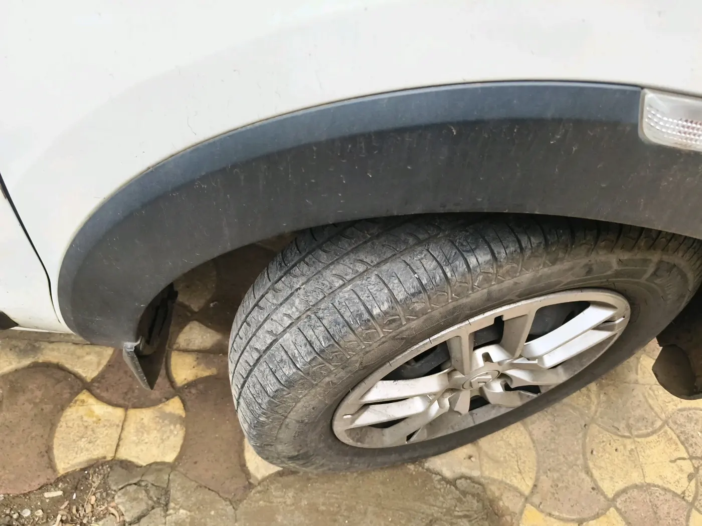 2020 Renault TRIBER RXT AMT, Petrol, Automatic, 58,810 km, tyre