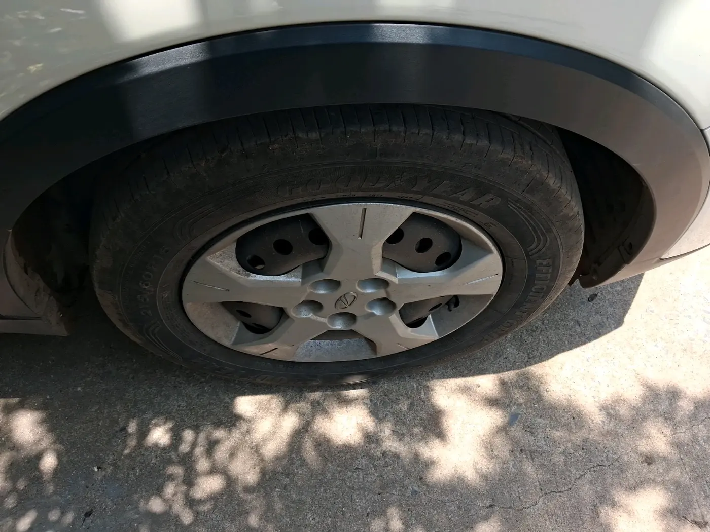 2022 Mahindra XUV300 W6 1.5 DIESEL AMT, Diesel, Automatic, 80,746 km, tyre