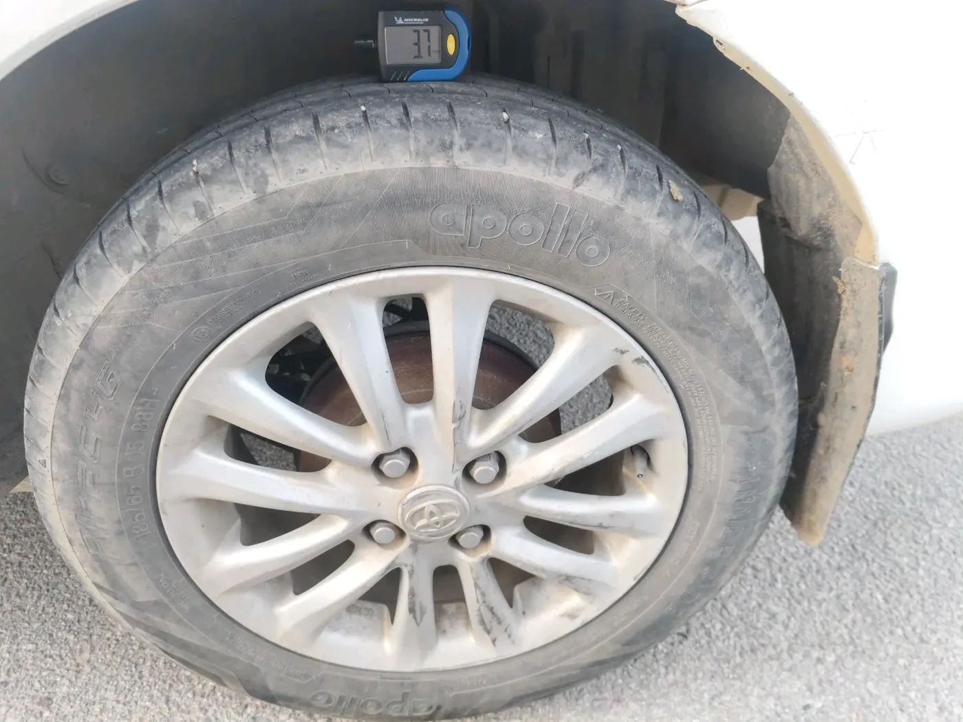2013 Toyota Etios GD SP, Diesel, Manual, 1,77,744 km, tyre