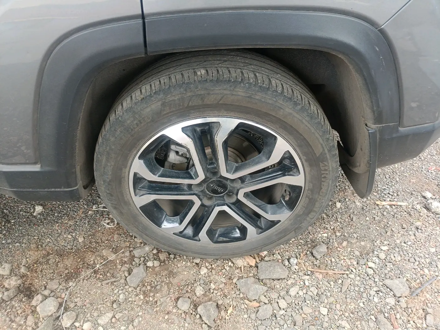 2020 Jeep Compass LIMITED PLUS PETROL AT, Petrol, Automatic, 88,183 km, tyre