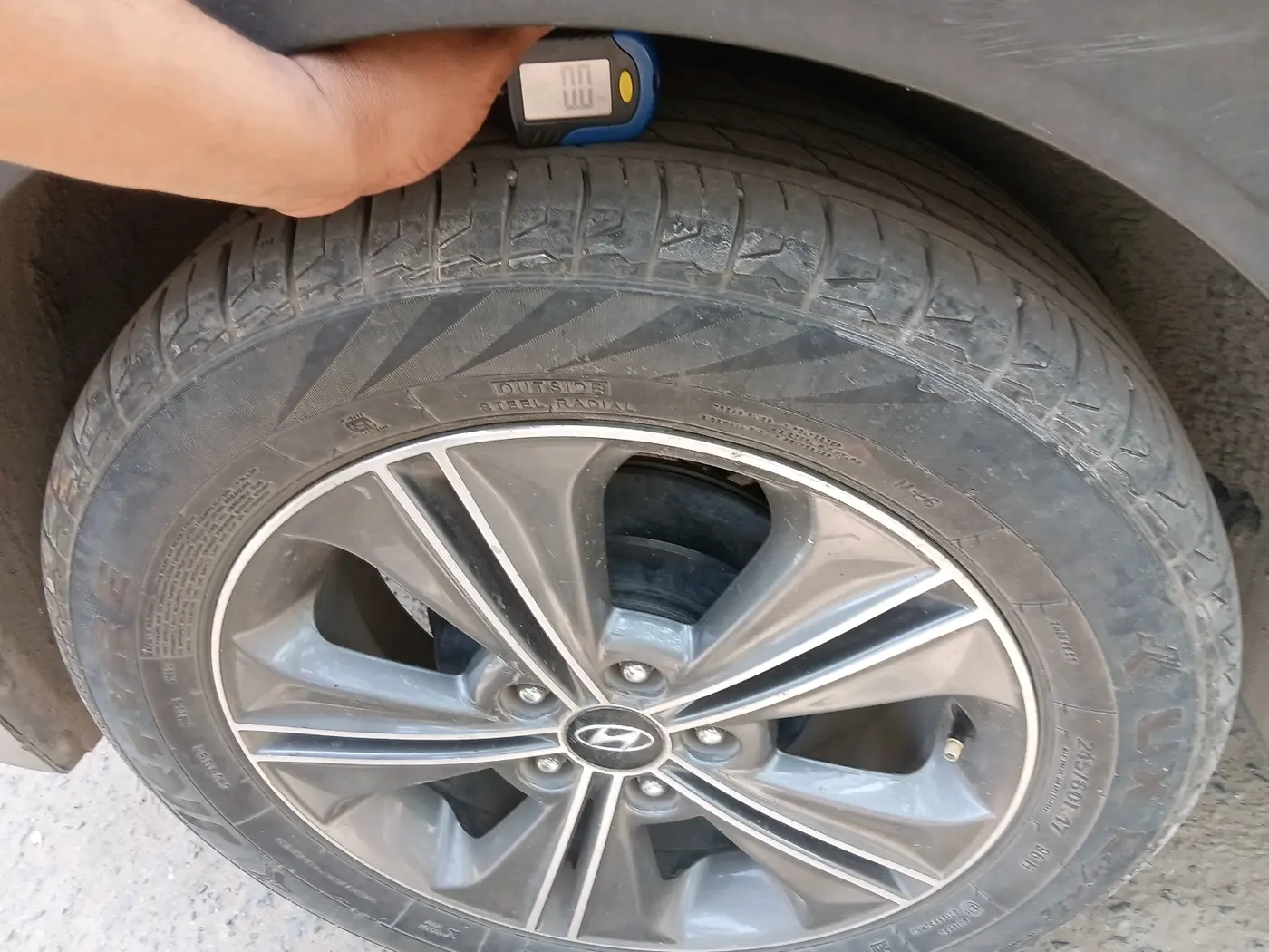 2016 Hyundai Creta SX PLUS AT 1.6 PETROL, Petrol, Automatic, 74,462 km, tyre
