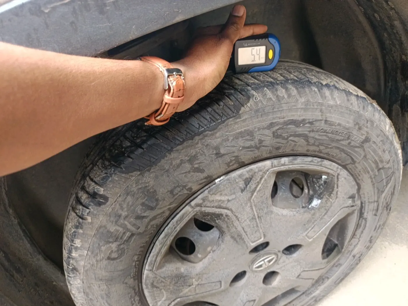 2025 Tata PUNCH Adventure Plus (S), Petrol, Manual, 15,896 km, tyre