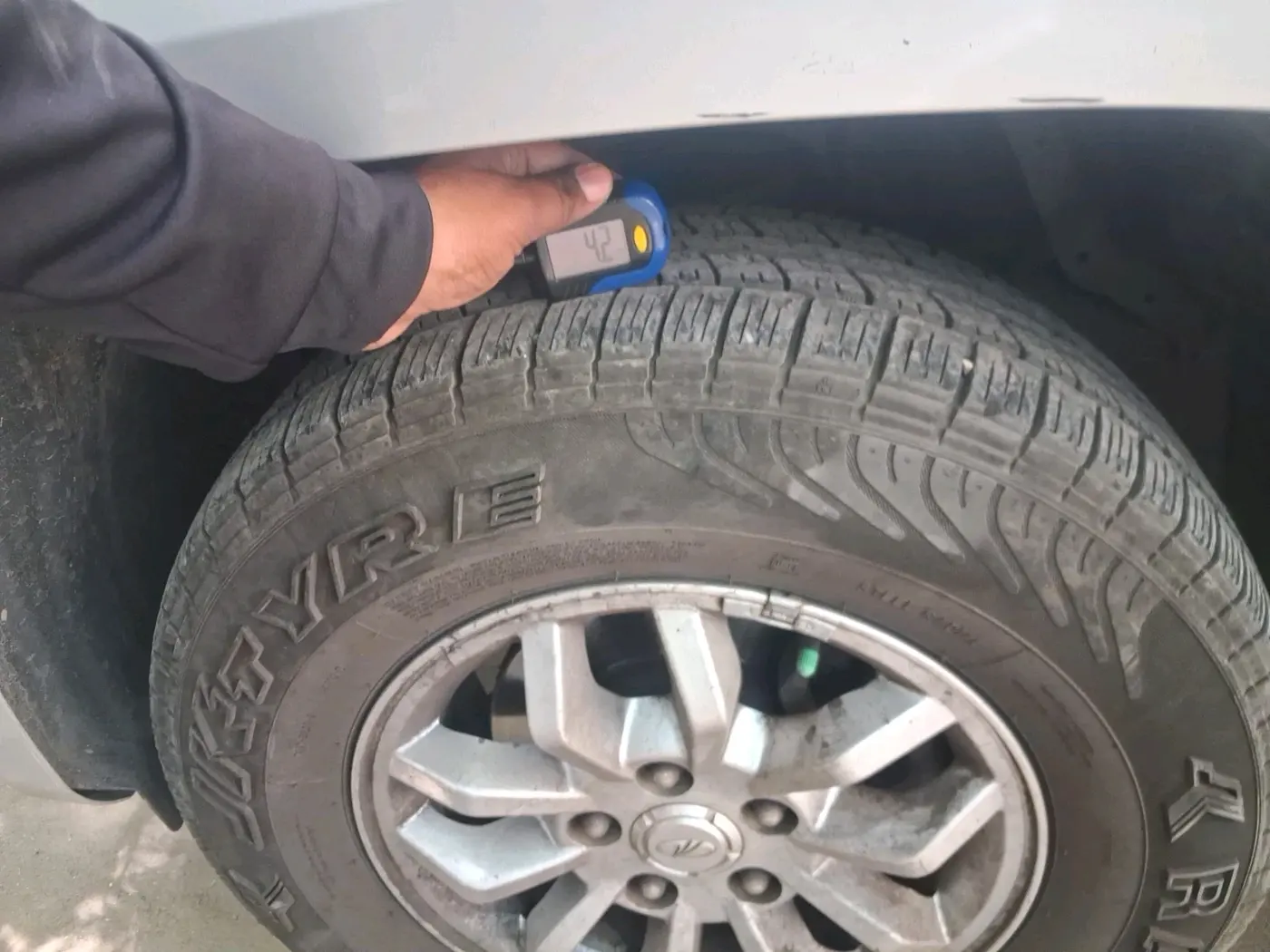 2016 Mahindra TUV300 T8, Diesel, Manual, 41,816 km, tyre