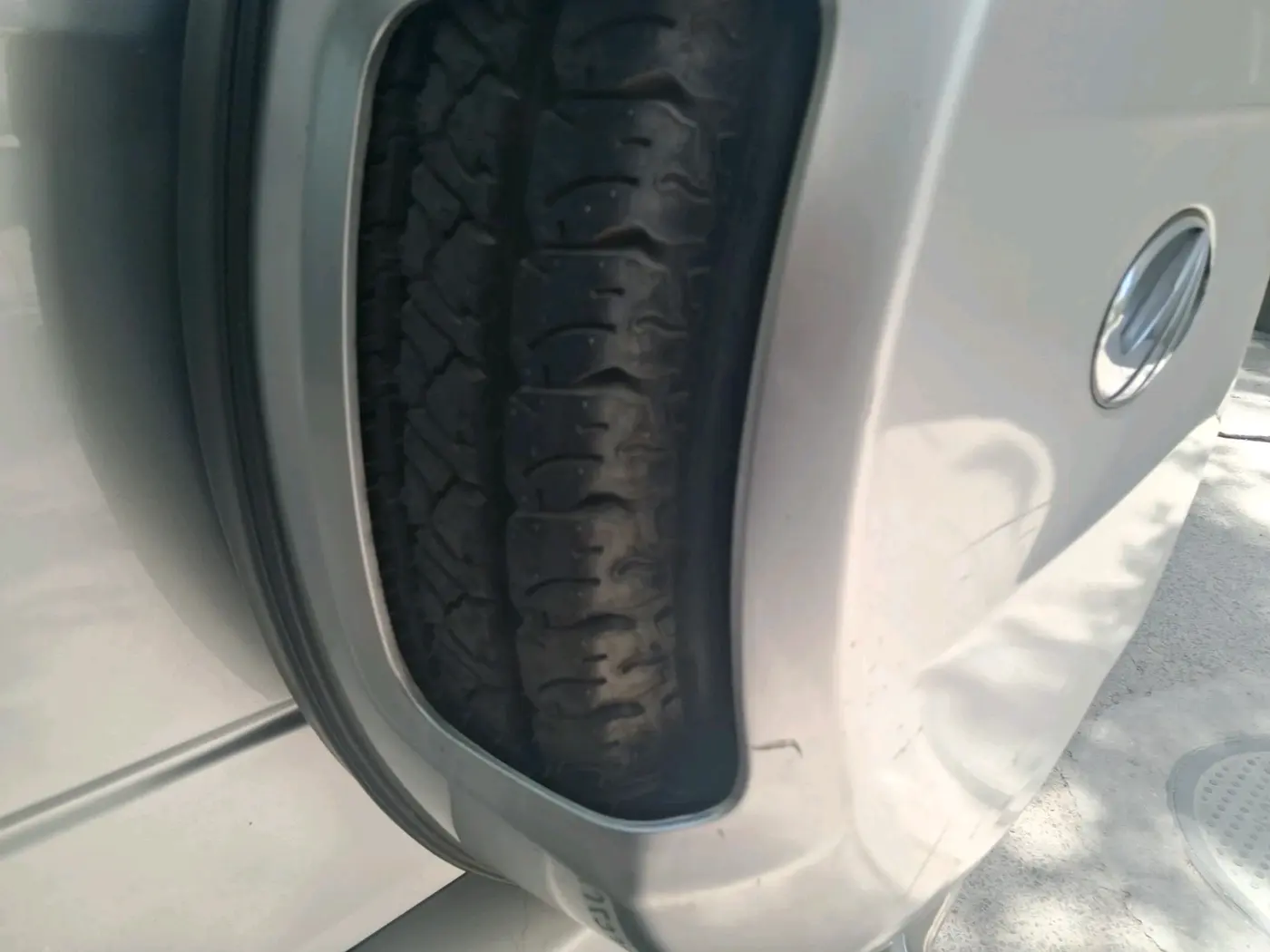 2016 Mahindra TUV300 T8, Diesel, Manual, 41,816 km, tyre