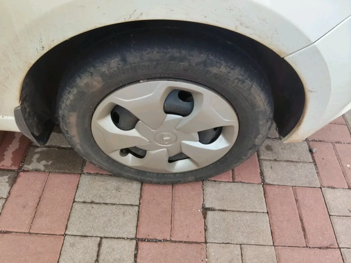 2022 Tata Tiago XT (O) PETROL, Petrol, Manual, 33,948 km, tyre